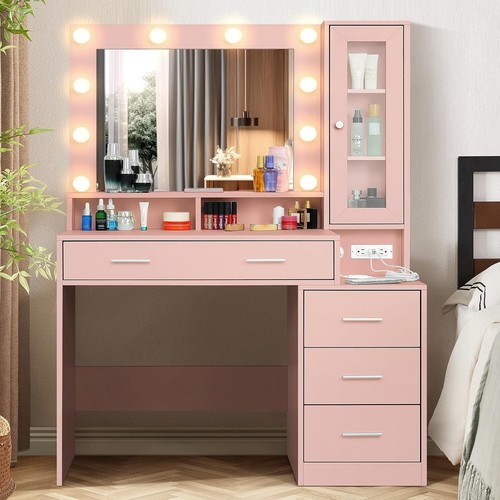 Dressing table with mirror and - dressing,